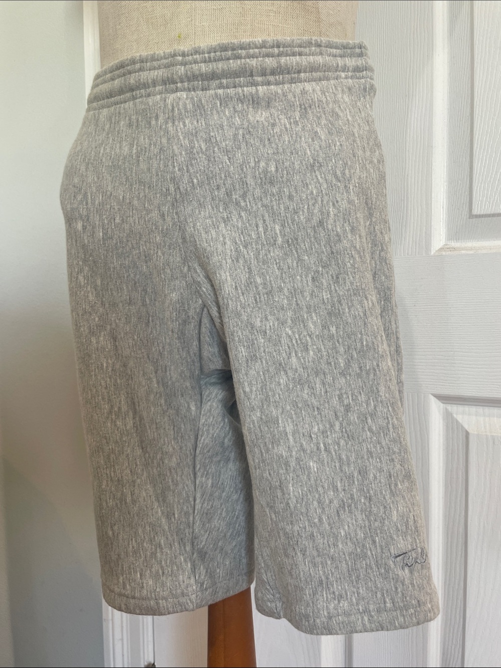 Tinley Gray Heather Athletic Bermuda Lounge activewear Shorts women’s size M - Picture 3 of 7